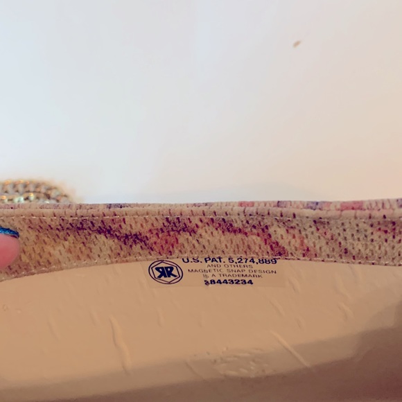 J.Renee handbag/clutch, 🔥$15 DEAL detachable chain, pink/beige/burgundy - Picture 5 of 6